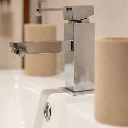 Petit Pour 2 Personnes Au Coeur De *